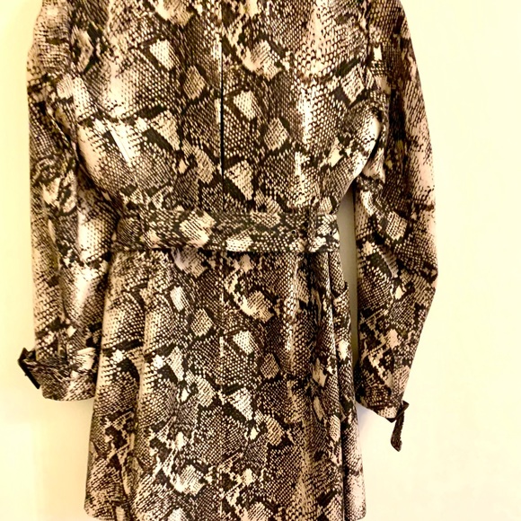 INC TRENCHCOAT phyton print - Picture 7 of 12